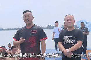 罗体：那不勒斯有意引进埃姆雷-詹，但球员的年龄&高额年薪是障碍